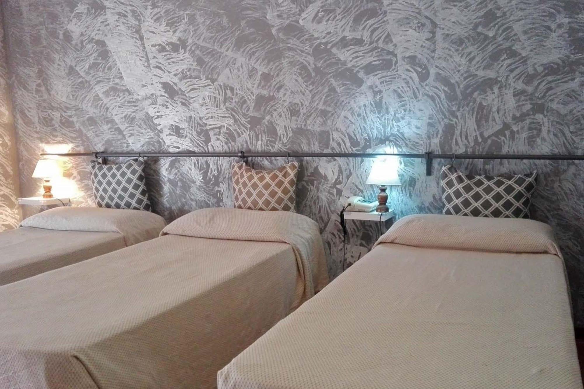 Hotel Cinecitta Rome Bagian luar foto