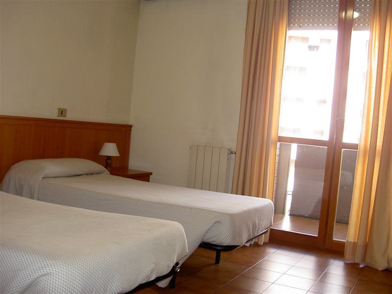 Hotel Cinecitta Rome Bagian luar foto